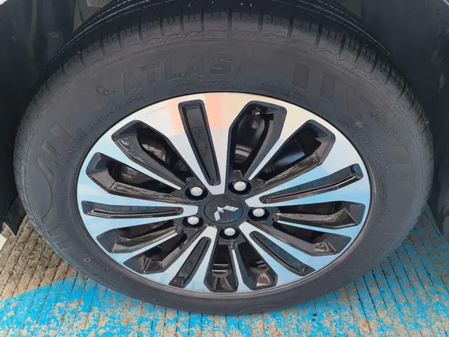 Wuling Jiachen — Фото автомобиля 19