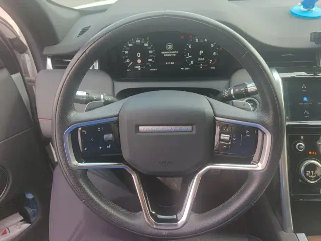 Land Rover Discovery Sport — Фото автомобиля 15