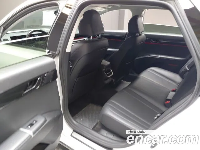 Hyundai Grandeur Grandeur (GN7) 2.5 Бензин 2WD — Фото автомобиля 12