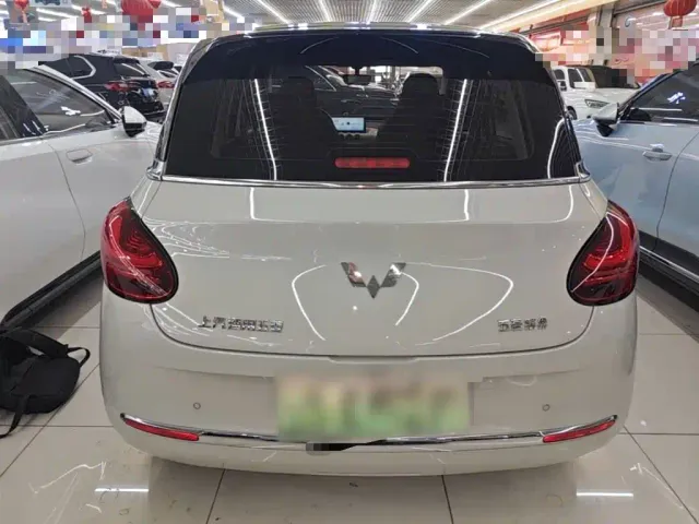 Wuling Bingo — Фото автомобиля 5