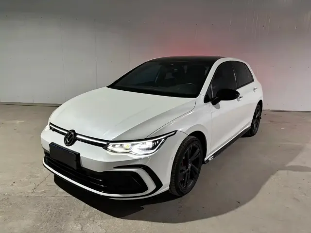 Фотография автомобиля — Volkswagen Golf