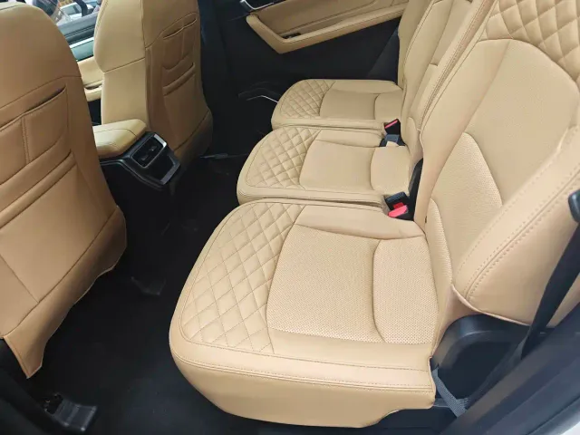 Geely Haoyue L — Фото автомобиля 5