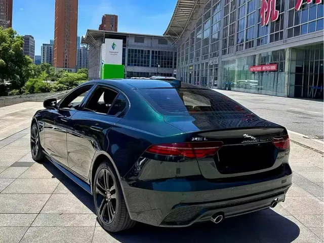 Jaguar XEL — Фото автомобиля 4