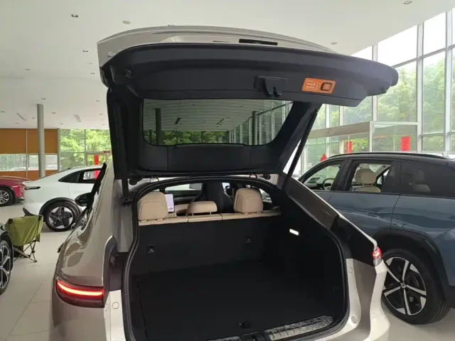 Nio EC7 — Фото автомобиля 18