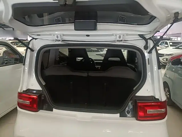 Wuling Hongguang Mini EV — Фото автомобиля 14