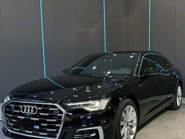 Фотография автомобиля — Audi A6L