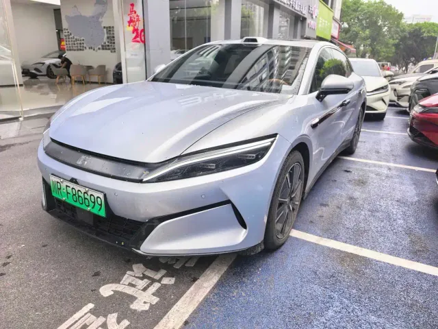 Фотография автомобиля — BYD Han L