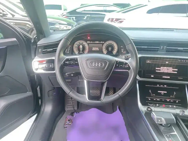 Audi A6L — Фото автомобиля 10