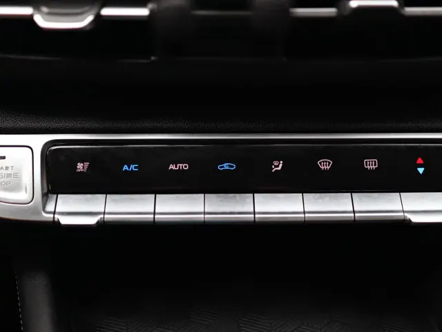 Changan Eado — Фото автомобиля 9