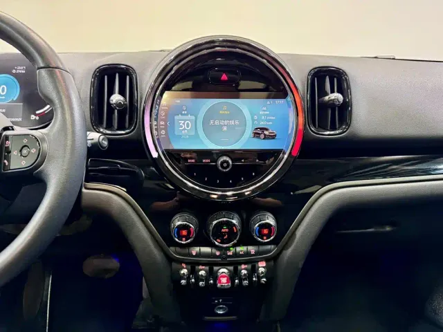 MINI Countryman — Фото автомобиля 28