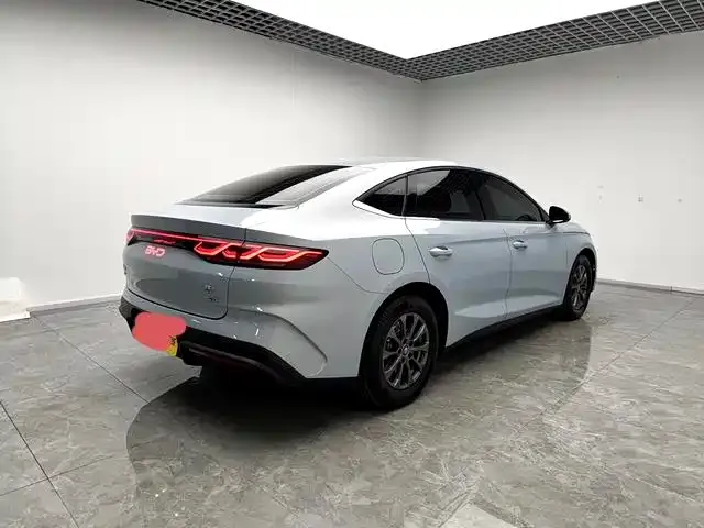 BYD Qin L — Фото автомобиля 6