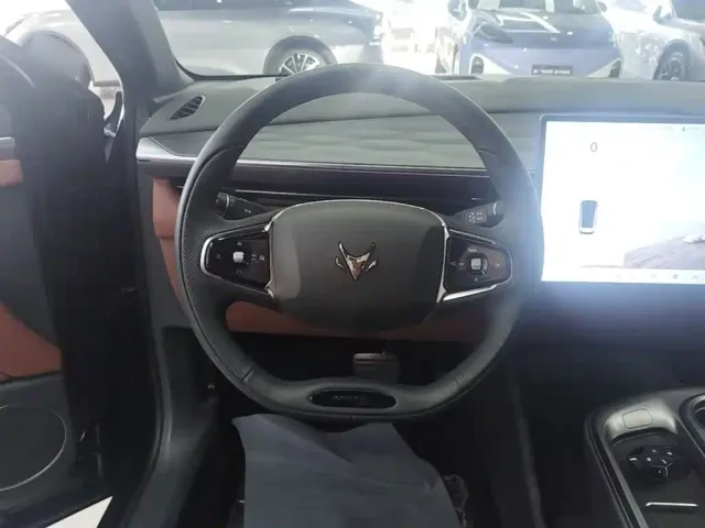 Arcfox Alpha T5 — Фото автомобиля 10