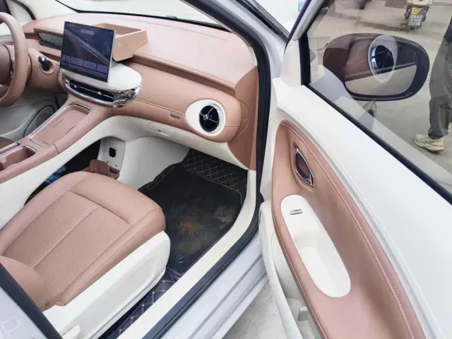 Wuling Binguo Pro — Фото автомобиля 13