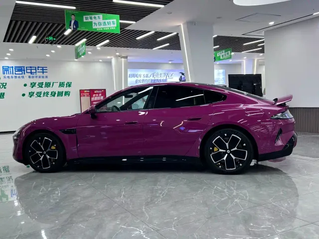 Xiaomi SU7 — Фото автомобиля 9