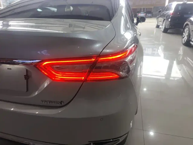 Toyota Camry — Фото автомобиля 9