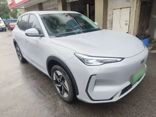 Geely Galaxy E5 — Фото автомобиля 3