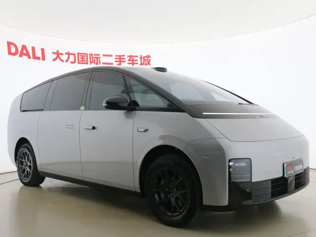 Li Auto MEGA — Фото автомобиля 3