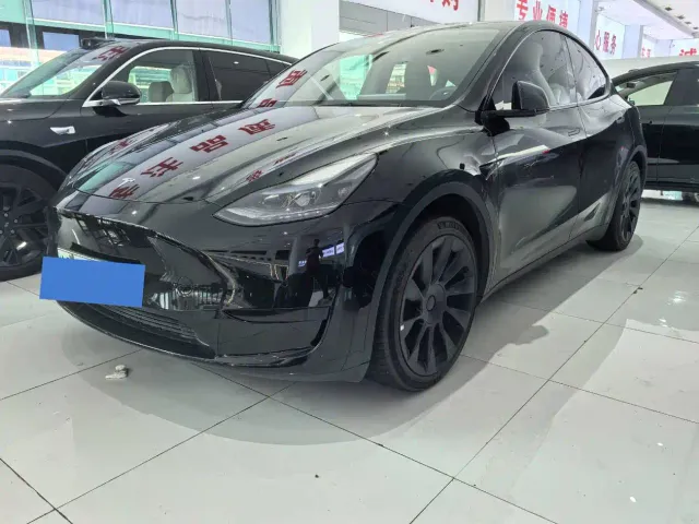 Фотография автомобиля — Tesla Model Y