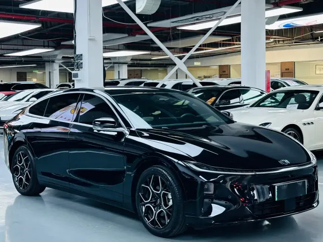 Changan Qiyuan A07 — Фото автомобиля 3