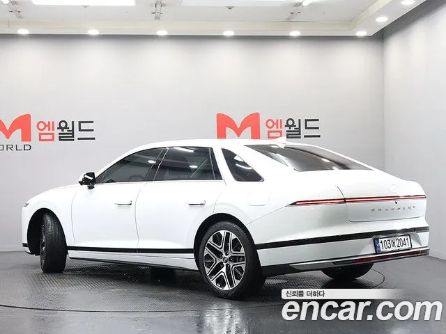 Hyundai Grandeur Grandeur (GN7) 2.5 Бензин 2WD — Фото автомобиля 4