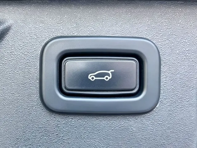 Land Rover Discovery Sport — Фото автомобиля 22
