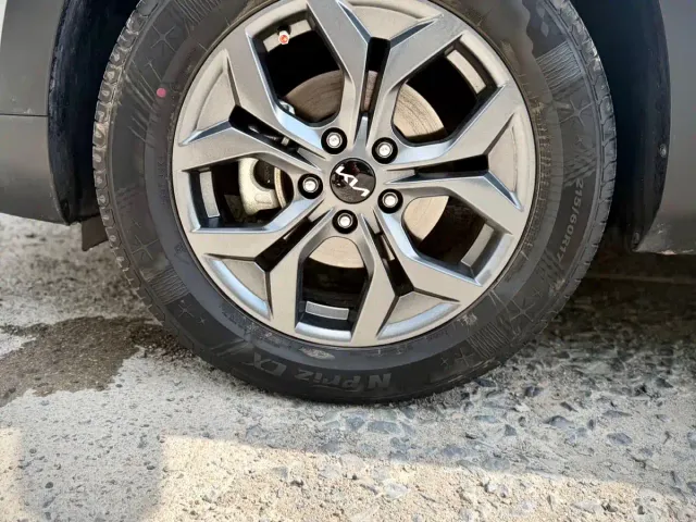 Kia Seltos — Фото автомобиля 9