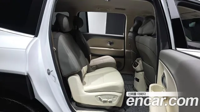 Hyundai Ioniq 9 — Фото автомобиля 11