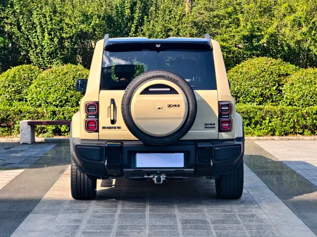 iCAR V27 — Фото автомобиля 7