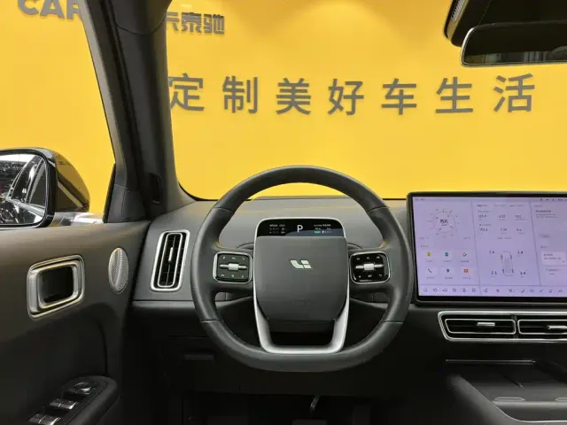 Li Auto L7 — Фото автомобиля 30