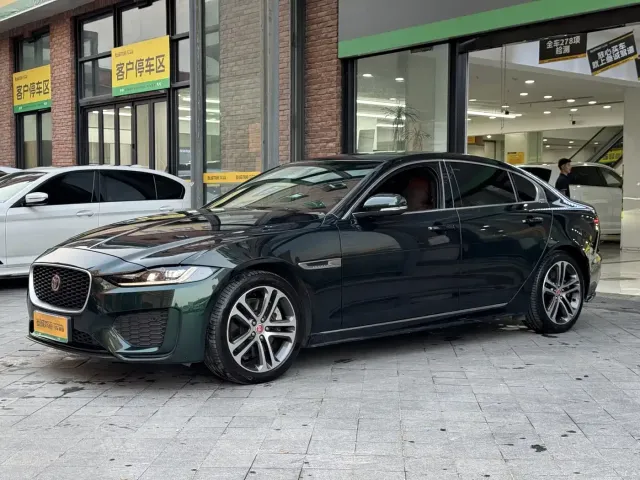 Jaguar XEL — Фото автомобиля 4
