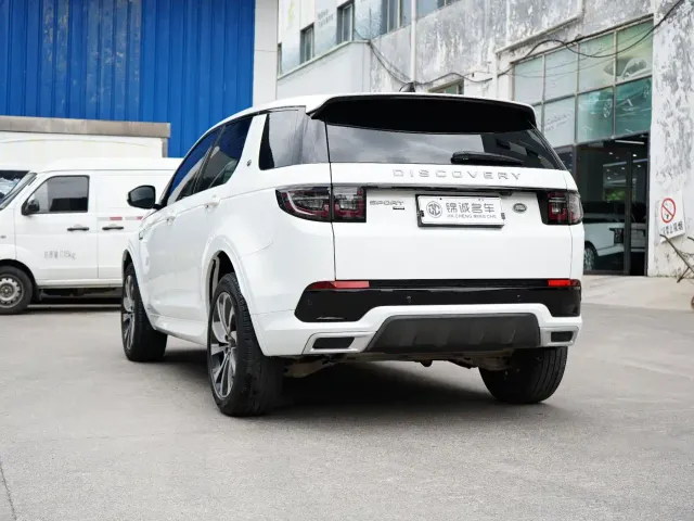Land Rover Discovery Sport — Фото автомобиля 9
