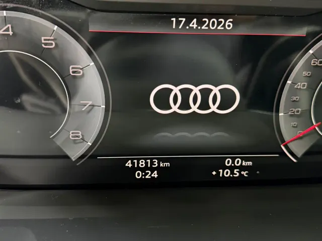 Audi Q3 — Фото автомобиля 9