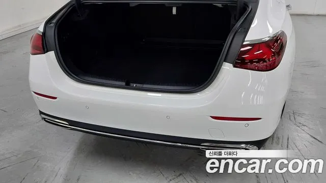 Mercedes-Benz E-Class W214 — Фото автомобиля 11