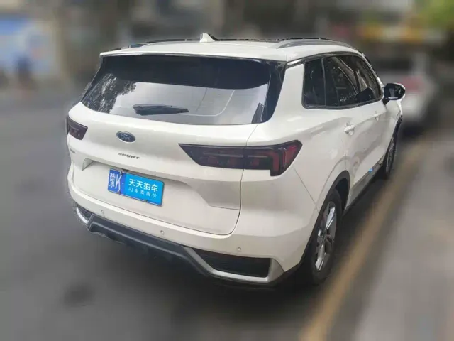 Ford Lingrui — Фото автомобиля 2