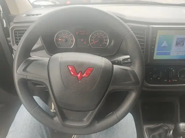 Wuling Hongguang V — Фото автомобиля 10