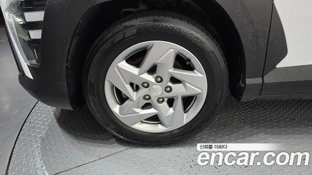 Hyundai Kona SX2 — Фото автомобиля 5