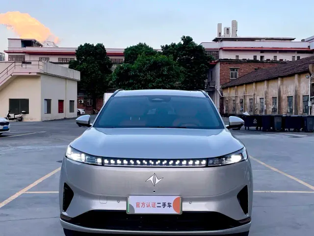 Dongfeng eπ 008 — Фото автомобиля 2