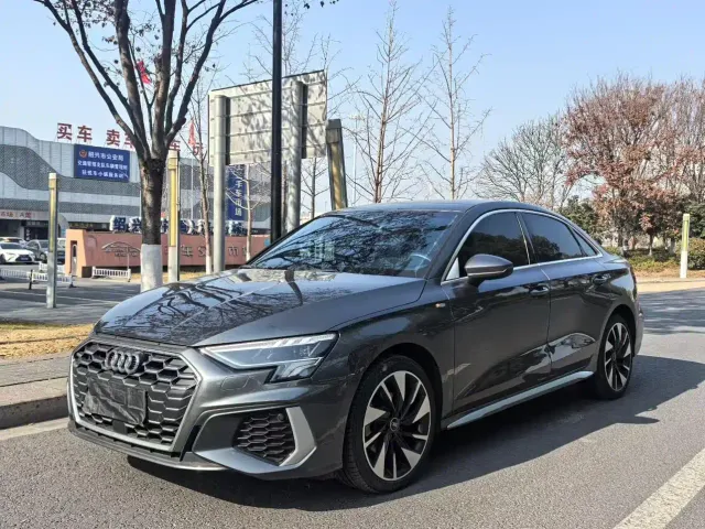 Фотография автомобиля — Audi A3
