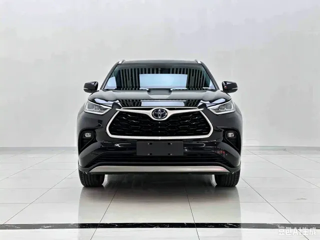 Toyota Highlander — Фото автомобиля 2