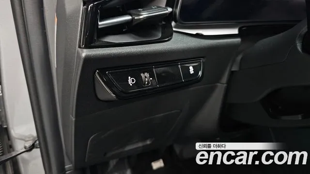 Kia Niro — Фото автомобиля 24
