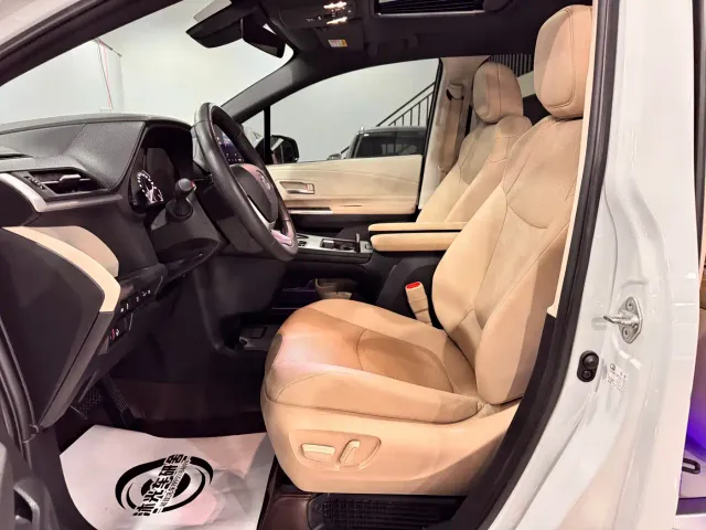 Toyota Granvia — Фото автомобиля 13