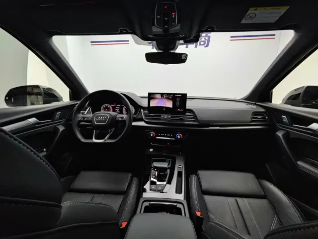 Audi Q5L — Фото автомобиля 12