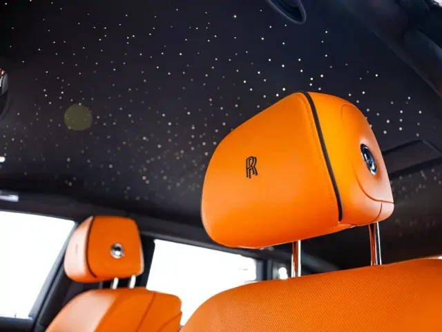 Rolls-Royce Phantom — Фото автомобиля 18