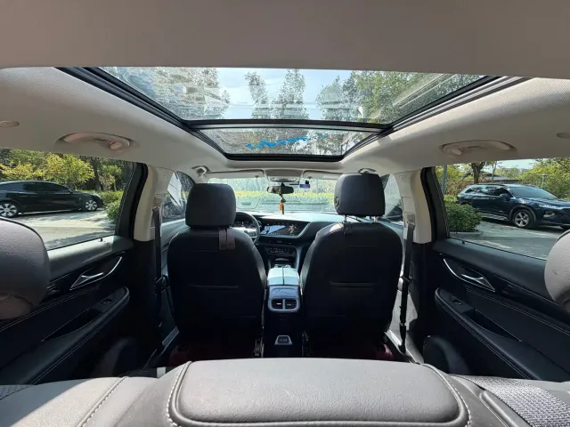 Buick Envision S — Фото автомобиля 10