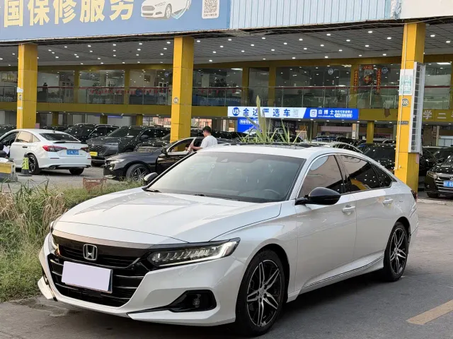Фотография автомобиля — Honda Accord