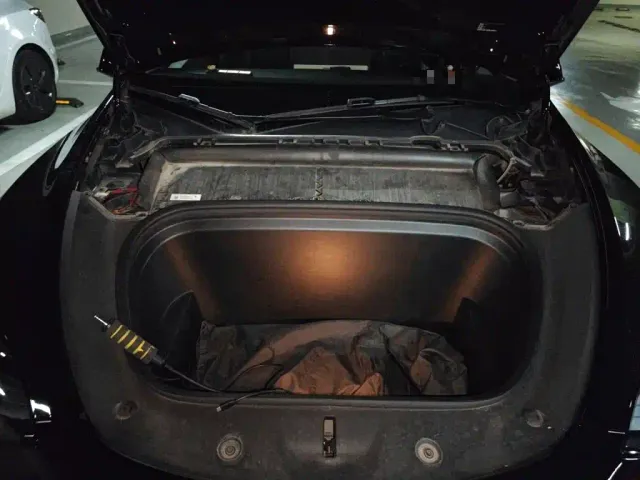 Tesla Model Y — Фото автомобиля 16