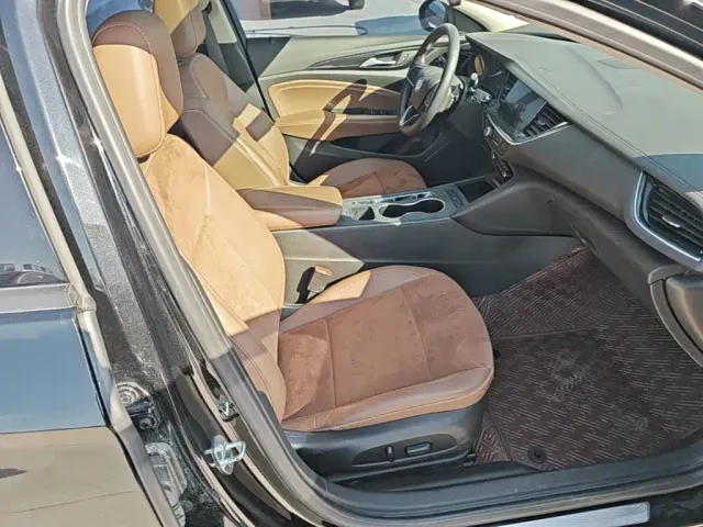 Buick Regal — Фото автомобиля 24