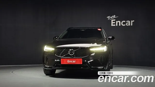 Volvo XC60 2nd Gen — Фото автомобиля 3