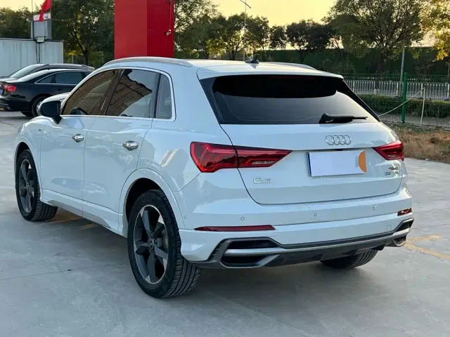 Audi Q3 — Фото автомобиля 9