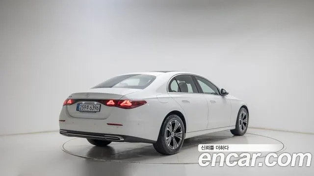 Mercedes-Benz E-Class W214 — Фото автомобиля 2